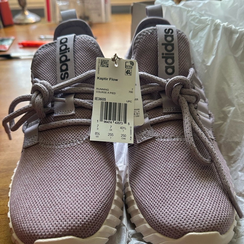 Adidas Kaptir Flow Brand New.